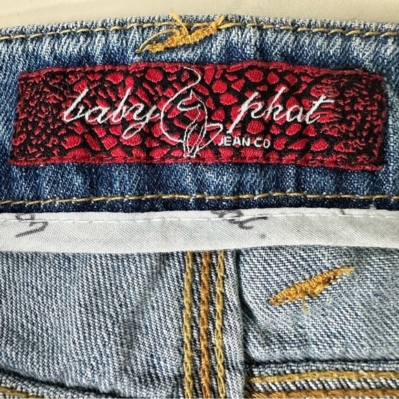 Baby Phat Y2K Distressed Jeans With Wallet Chain. Size Junior 7 - Picture 9 of 10